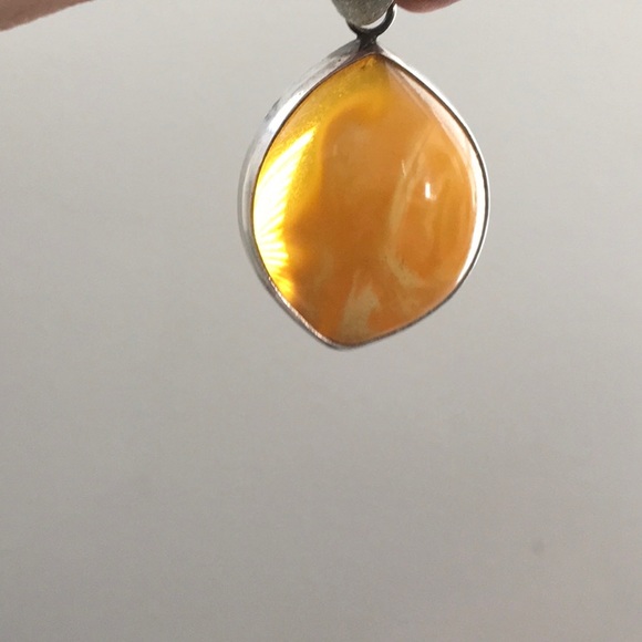Vintage Sterling Baltic Amber Pendant - Picture 3 of 6